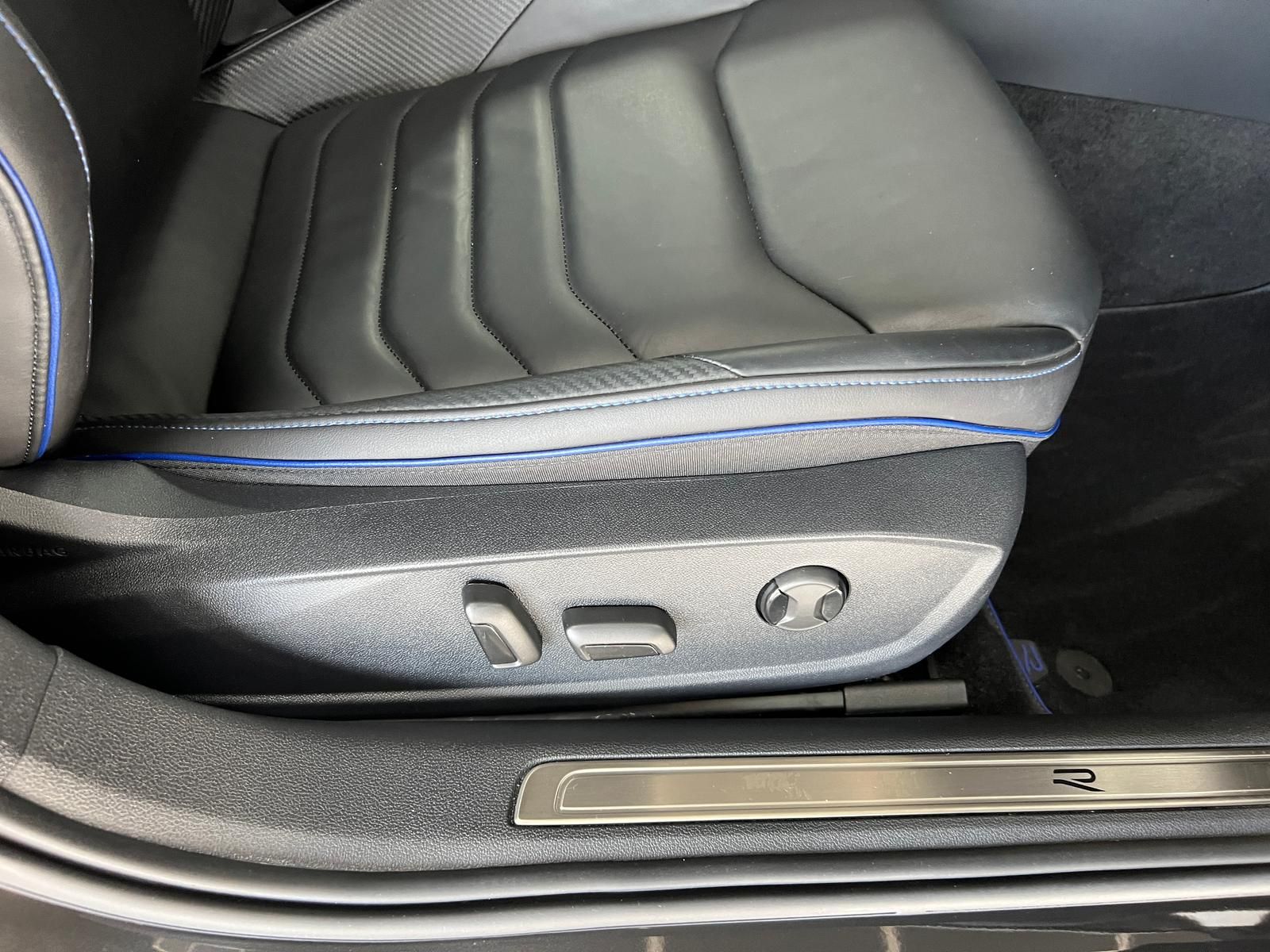 VW Arteon R SB LEDER Pano 360° MATRIX Memory