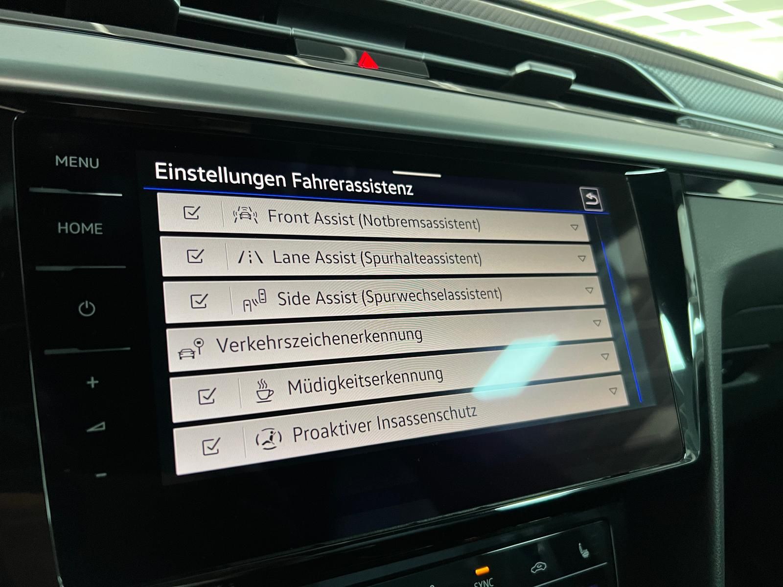 VW Arteon R SB LEDER Pano 360° MATRIX Memory