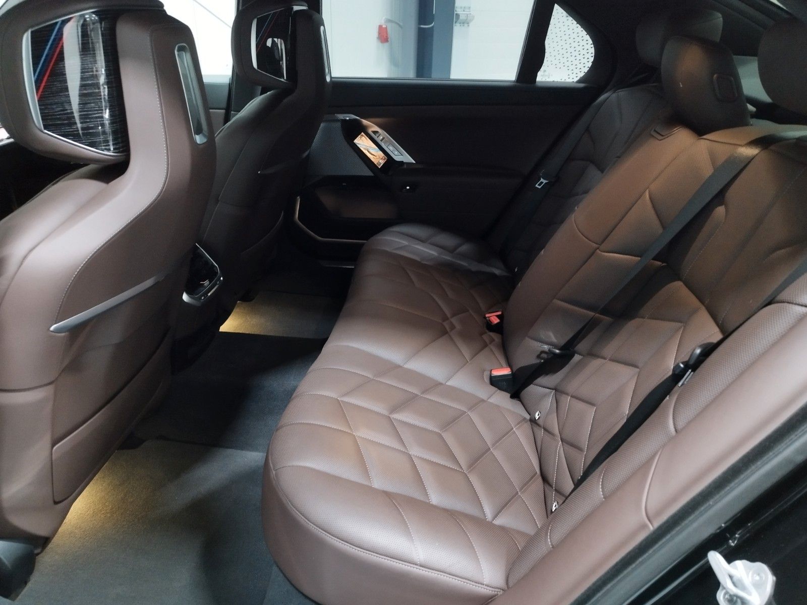 BMW xDrive 60 MSport Pro Klim-Akus-P. Fond-Enter.
