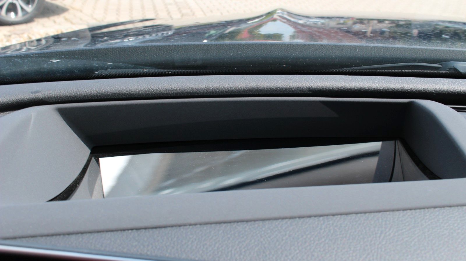 Mercedes C300 Head-Up