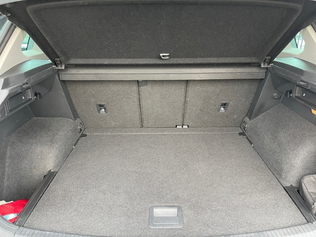 VW Tiguan 1.5 TSI BMT Comfortline ACC FLA Pano 360