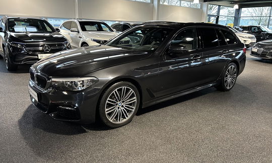 BMW 520d - 190 hk Touring M-sport