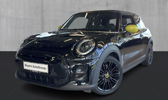 MINI Cooper SE Classic Trim 3d
