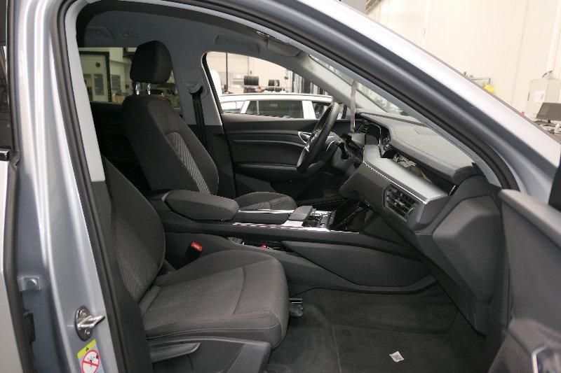 Audi e-tron E-TRON 55 ADVANCED 20Z/ACC/AHK/HuD/NIGHT/KEYLESS