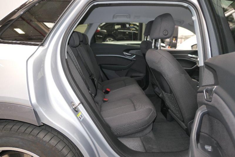 Audi e-tron E-TRON 55 ADVANCED 20Z/ACC/AHK/HuD/NIGHT/KEYLESS