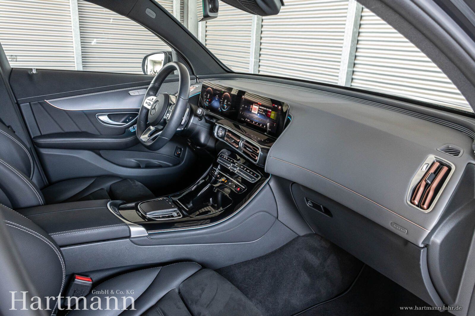 Mercedes EQC400 4MATIC AMG SHD Multibeam Totwinkel 20"
