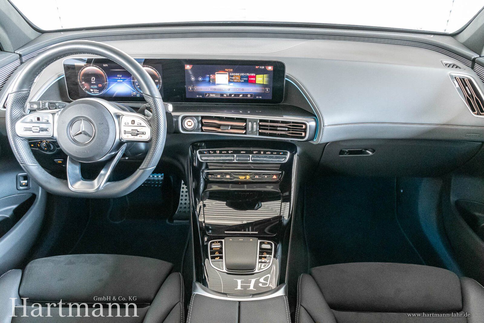 Mercedes EQC400 4MATIC AMG SHD Multibeam Totwinkel 20"