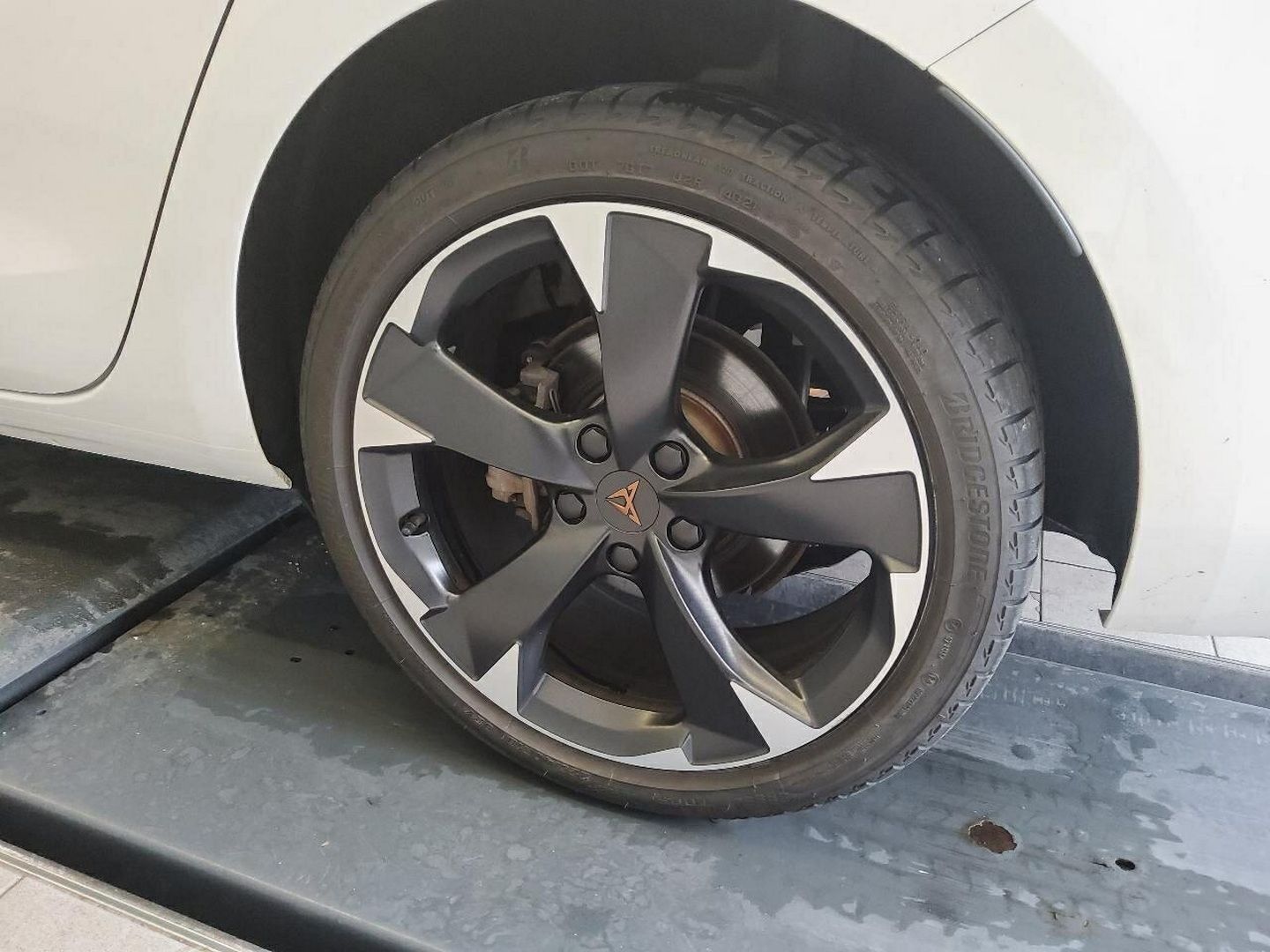Cupra Leon ST 1.4 TSI e-Hybrid DSG NAVI LED KAMERA