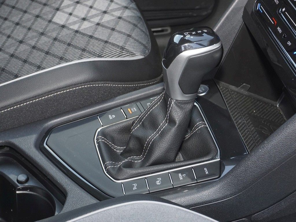 VW Tiguan 1.4 TSI eHybrid DSG R-Line AHK, Navi, WWV