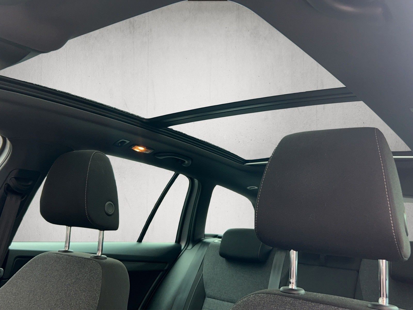 Skoda Octavia Combi Soleil 2.0TDi Pano/M&S/Navi/DSG