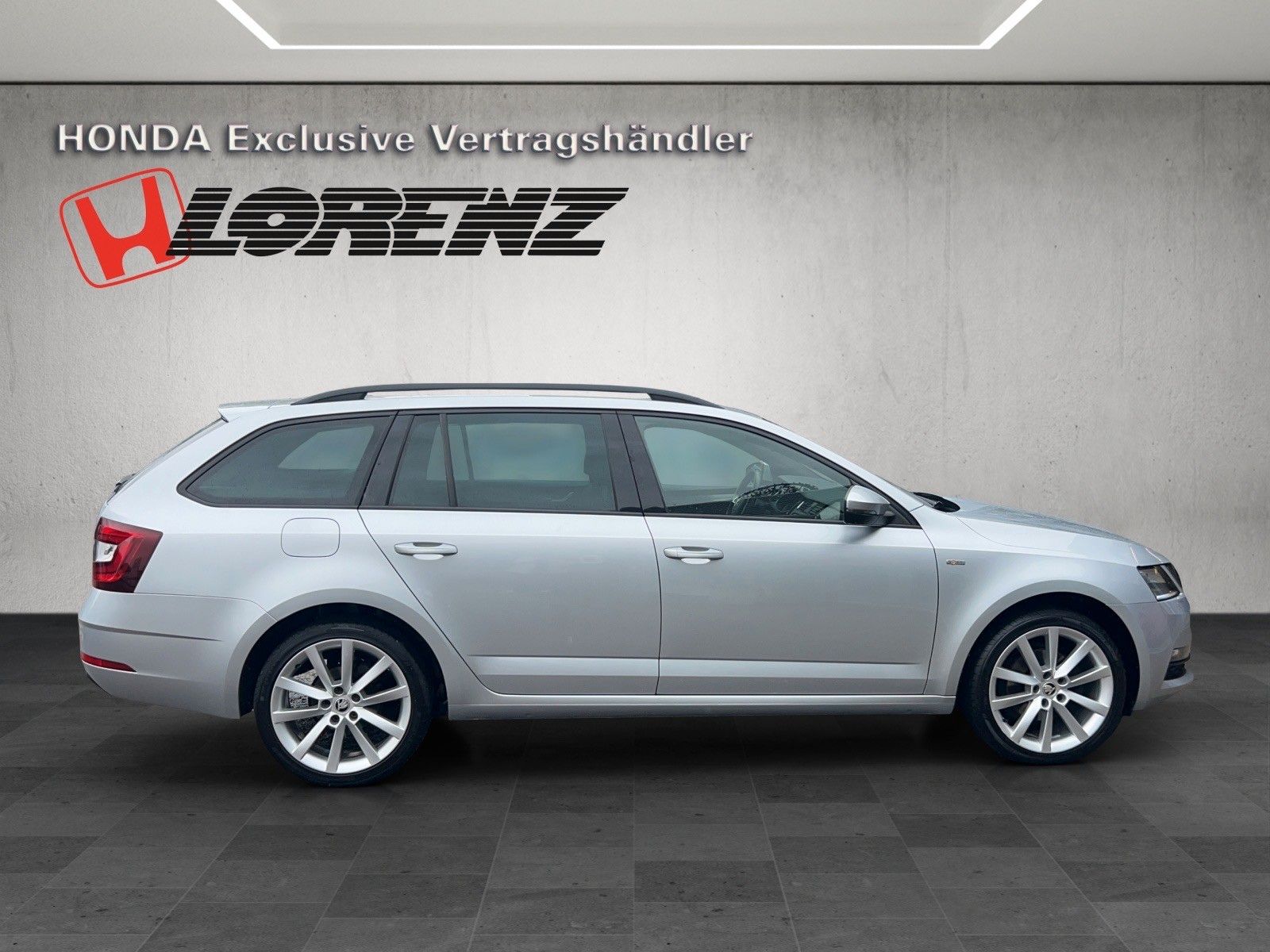 Skoda Octavia Combi Soleil 2.0TDi Pano/M&S/Navi/DSG
