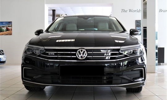 VW Passat 1,4 GTE Variant DSG 5d