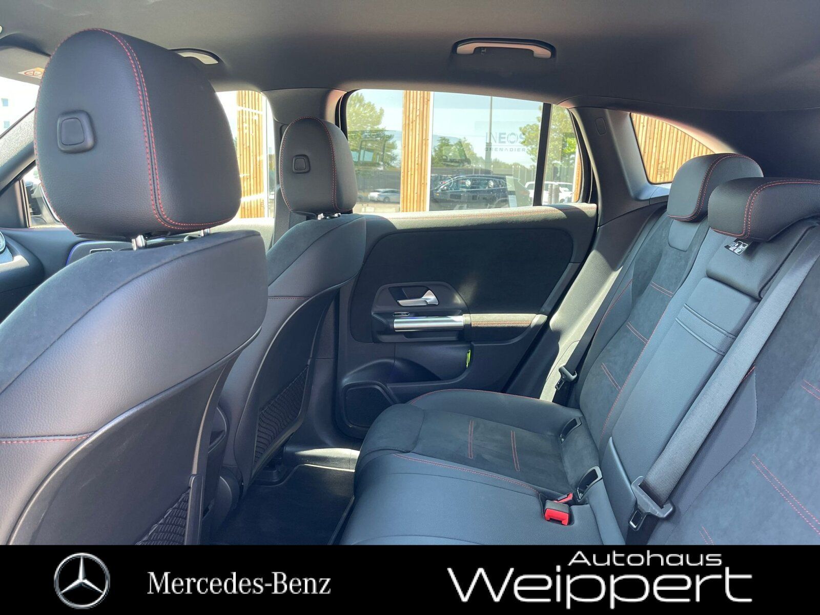 Mercedes EQA250 MBUX DIST LED AHK TOTW KAMERA AMG-LINE