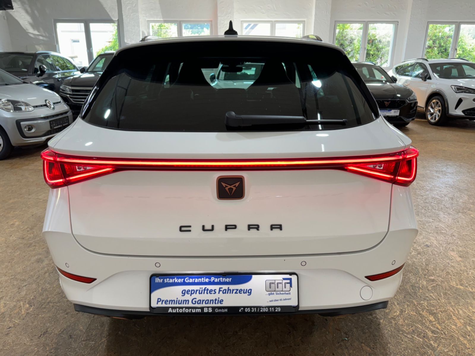 Cupra Leon Sportstourer VZ e-Hybrid/GRA/PDC/LED/19"