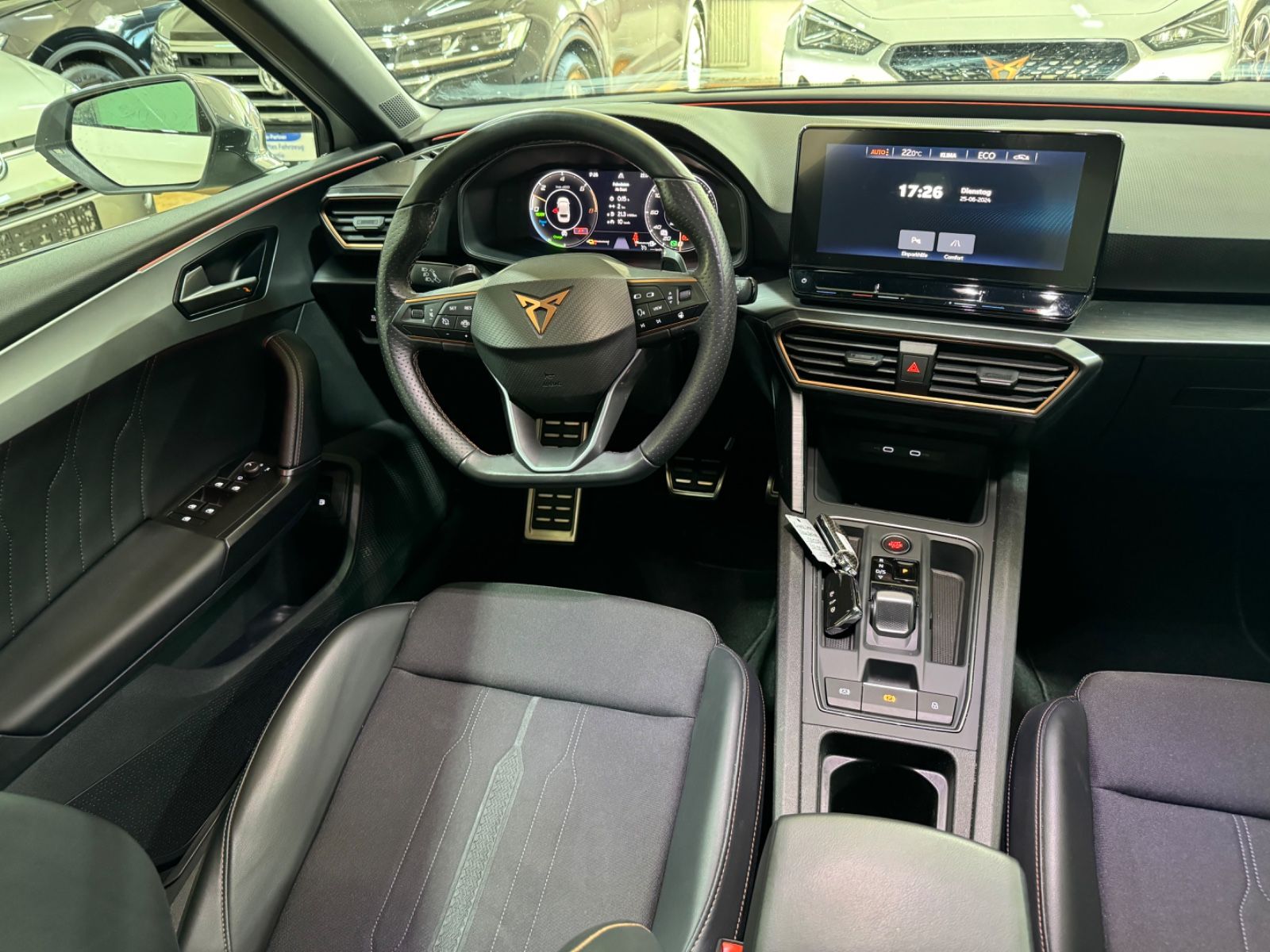 Cupra Leon Sportstourer VZ e-Hybrid/GRA/PDC/LED/19"