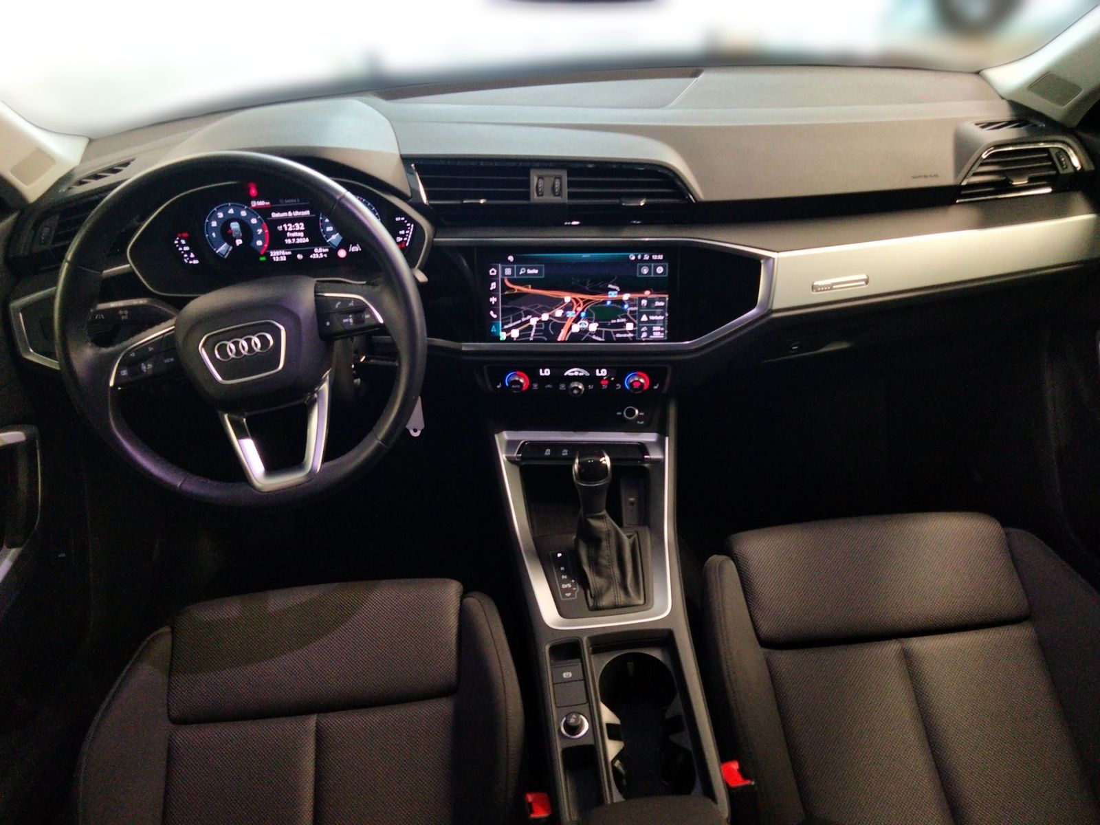 Audi Q3 35 TFSI S-Line Navi LED PDC LM Tempo Klima