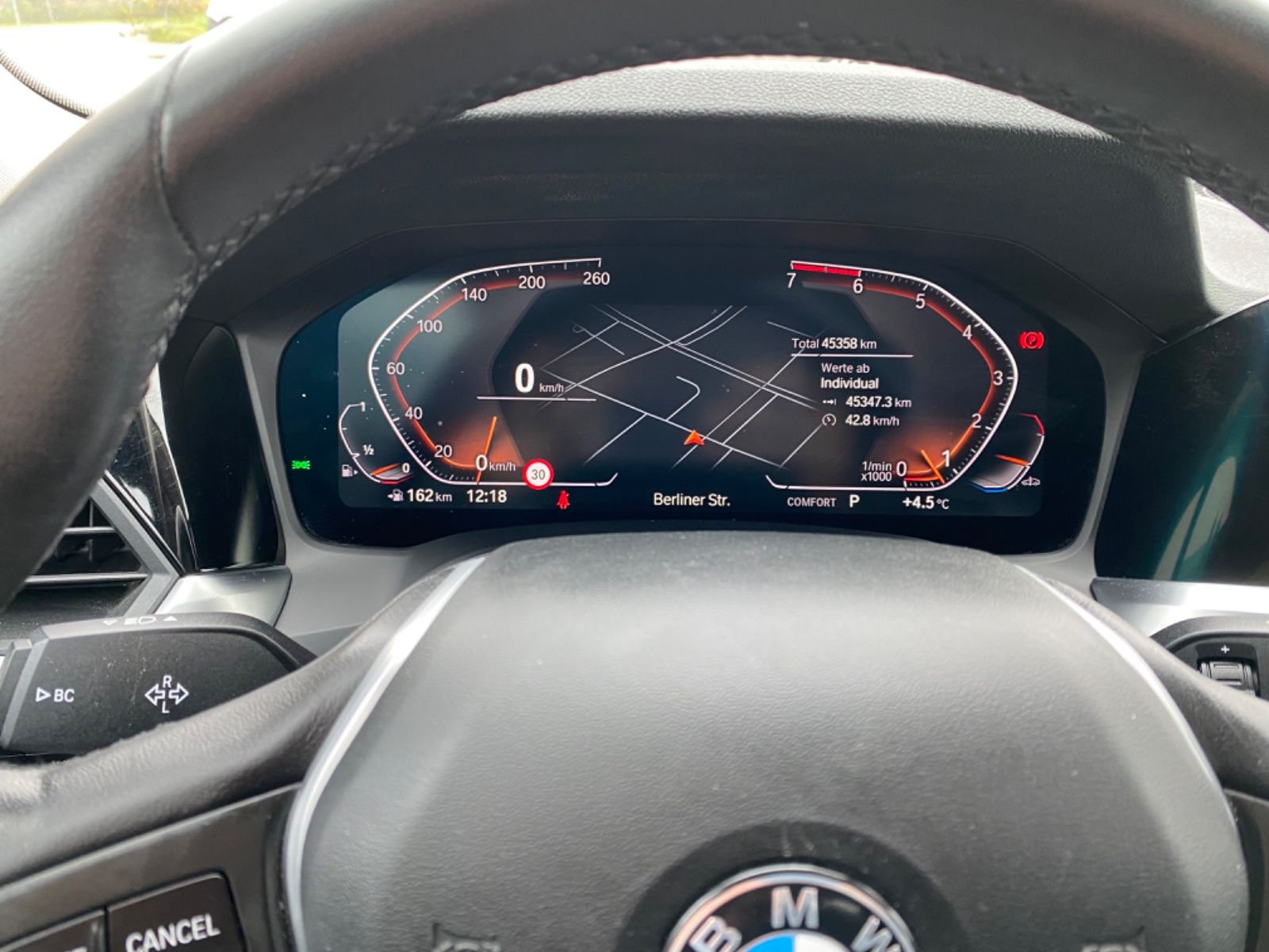 BMW 330i Sport Line