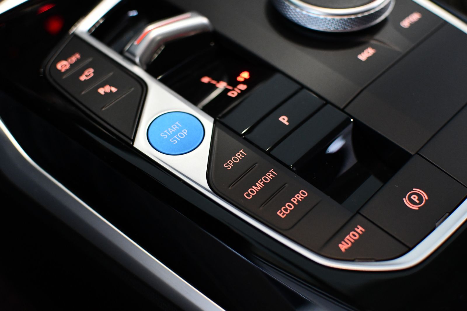 BMW i4 35 eDrive Sport Sitze AHK Laser GSD ACC HUD