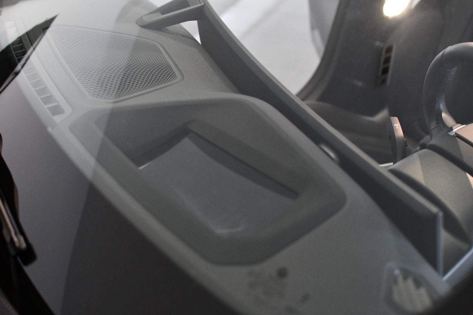 BMW i4 35 eDrive Sport Sitze AHK Laser GSD ACC HUD
