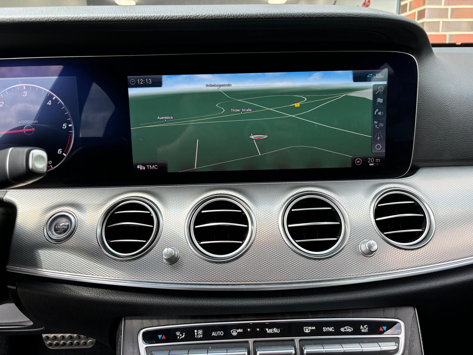 Mercedes E220 T d 9G Avantg. AHK LED WIDE Kamera Ambient