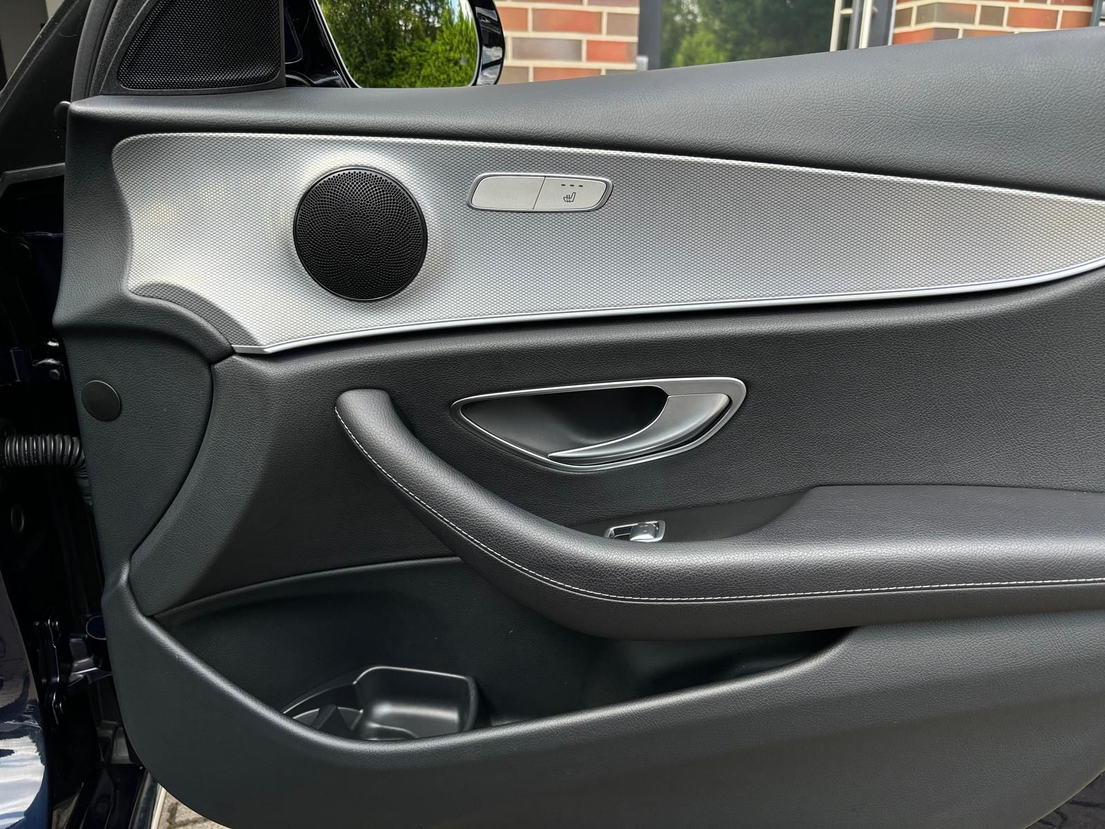 Mercedes E220 T d 9G Avantg. AHK LED WIDE Kamera Ambient
