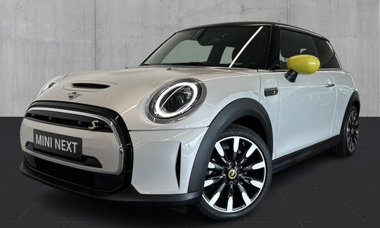 MINI Cooper SE Essential 3d
