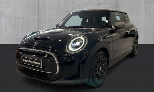 MINI Cooper SE Essential 3d