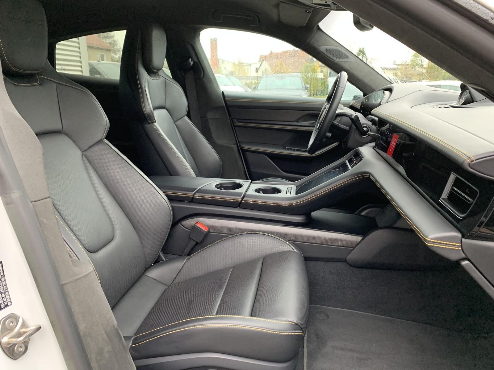 Porsche Taycan Turbo S Mod.23 Burmester+Sitzklima+Inno