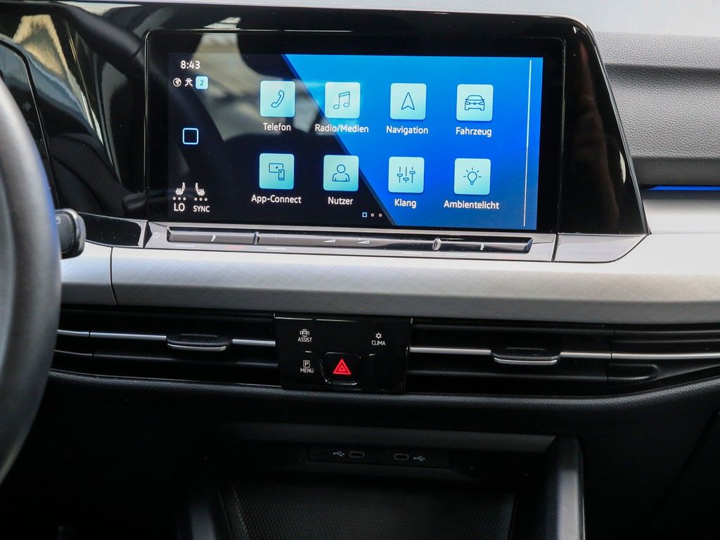 VW Golf VIII 1.0 TSI Life Navi/LED/SHZ