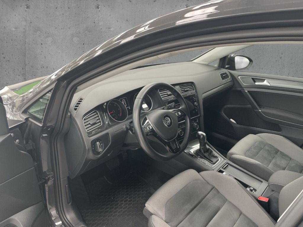 VW Golf 7 Var. 2.0TDI DSG AHK Nav ACC SHZ BlindSpot