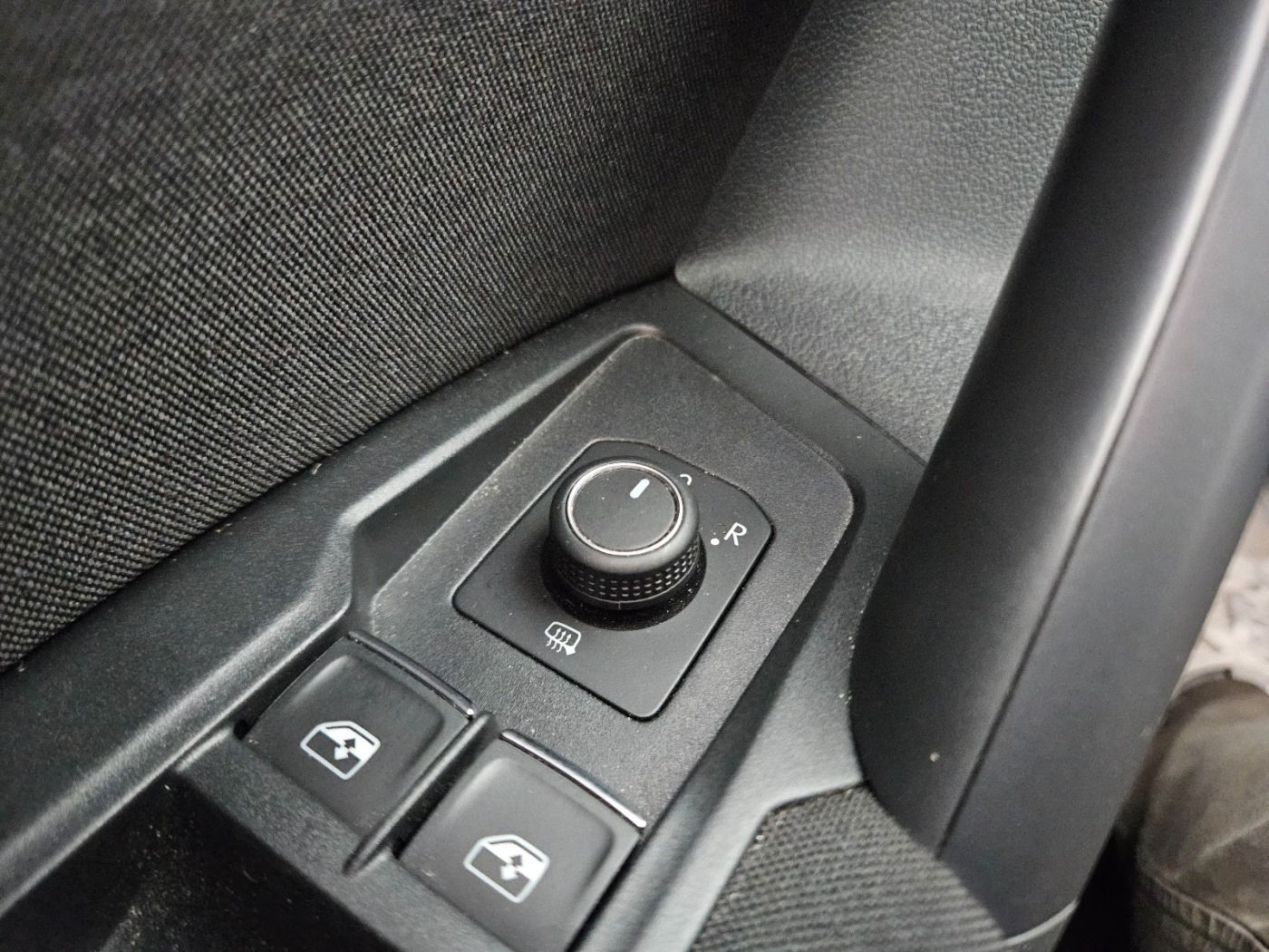 VW Tiguan Active Life 2.0 TDI 150 PS DSG Standheizu
