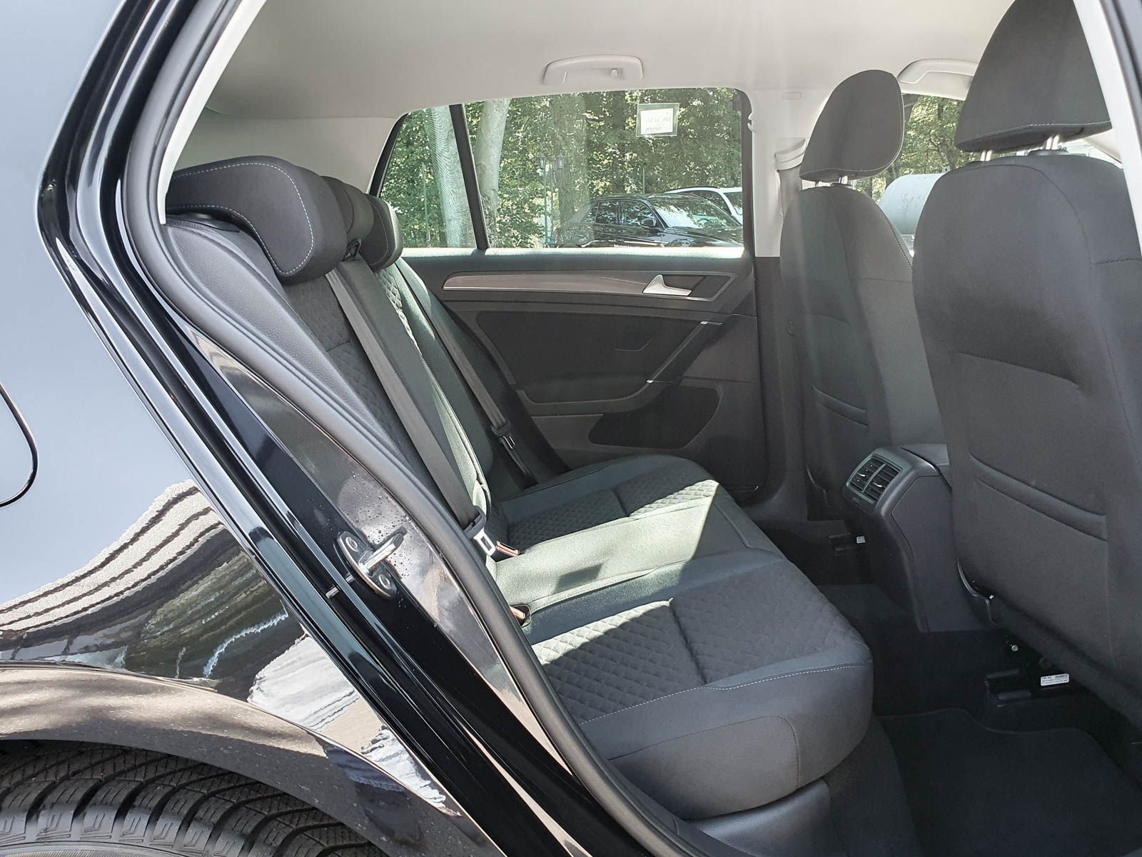 VW Golf VII 1.5 TSI DSG  IQ.DRIVE Ganzjahresreifen