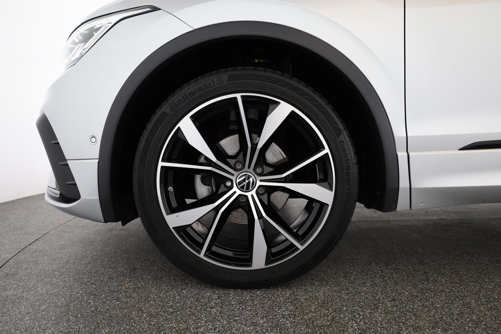 VW Tiguan 2.0 TDI DSG R-Line IQ Pan HUD Nav DCC AHK