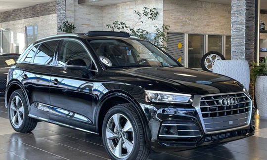 Audi Q5 50TFSI e S-line sport quattro design Pano HUD