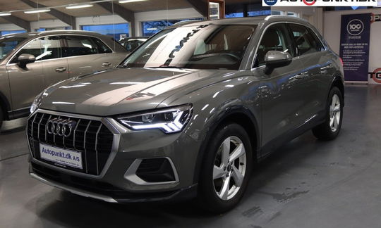 Audi Q3 35 TFSi Advanced Prestige S-tr. 5d