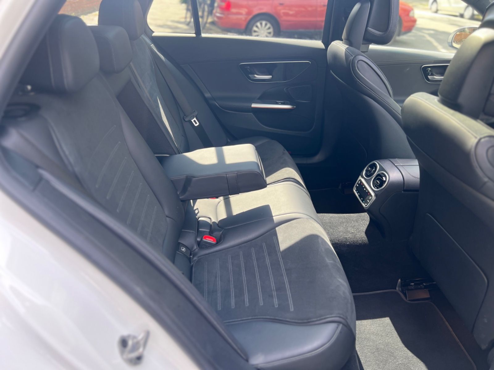 Mercedes C300 AMG Pano*HUD*Memory*Distronic*360*Keyless