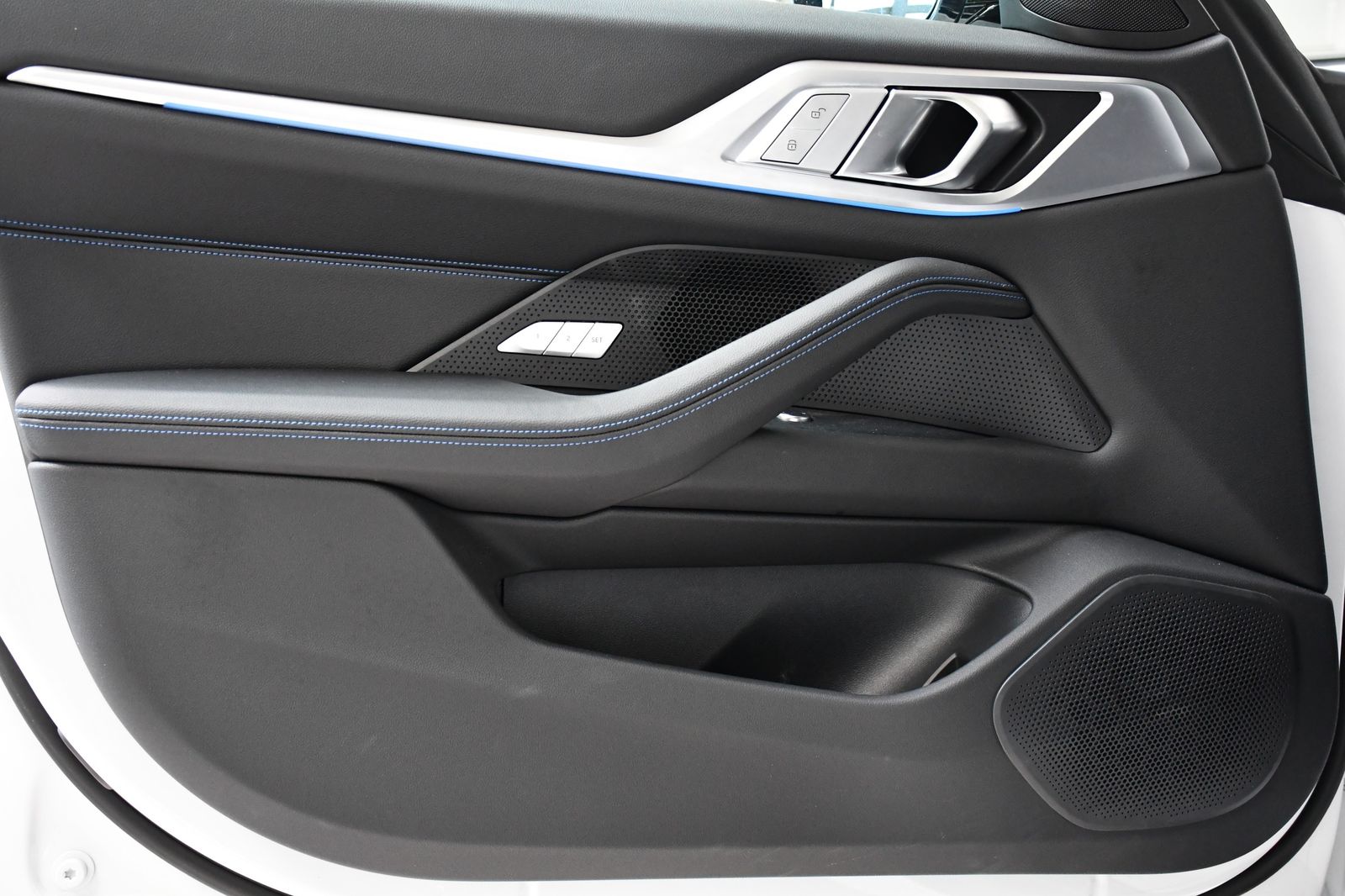 BMW i4 eDrive35 M Sport AHK ACC+ Glasdach Shadow