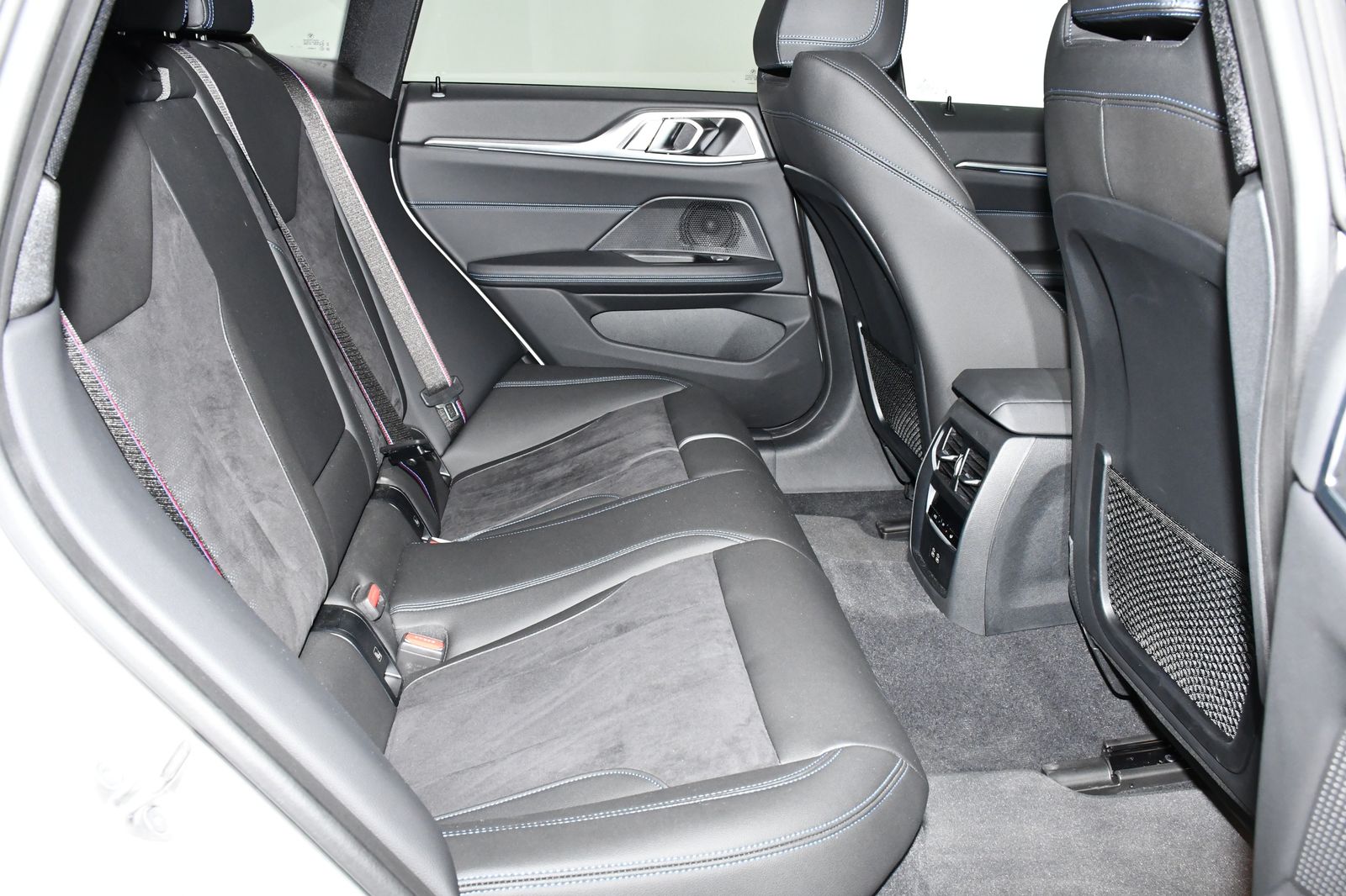 BMW i4 eDrive35 M Sport AHK ACC+ Glasdach Shadow