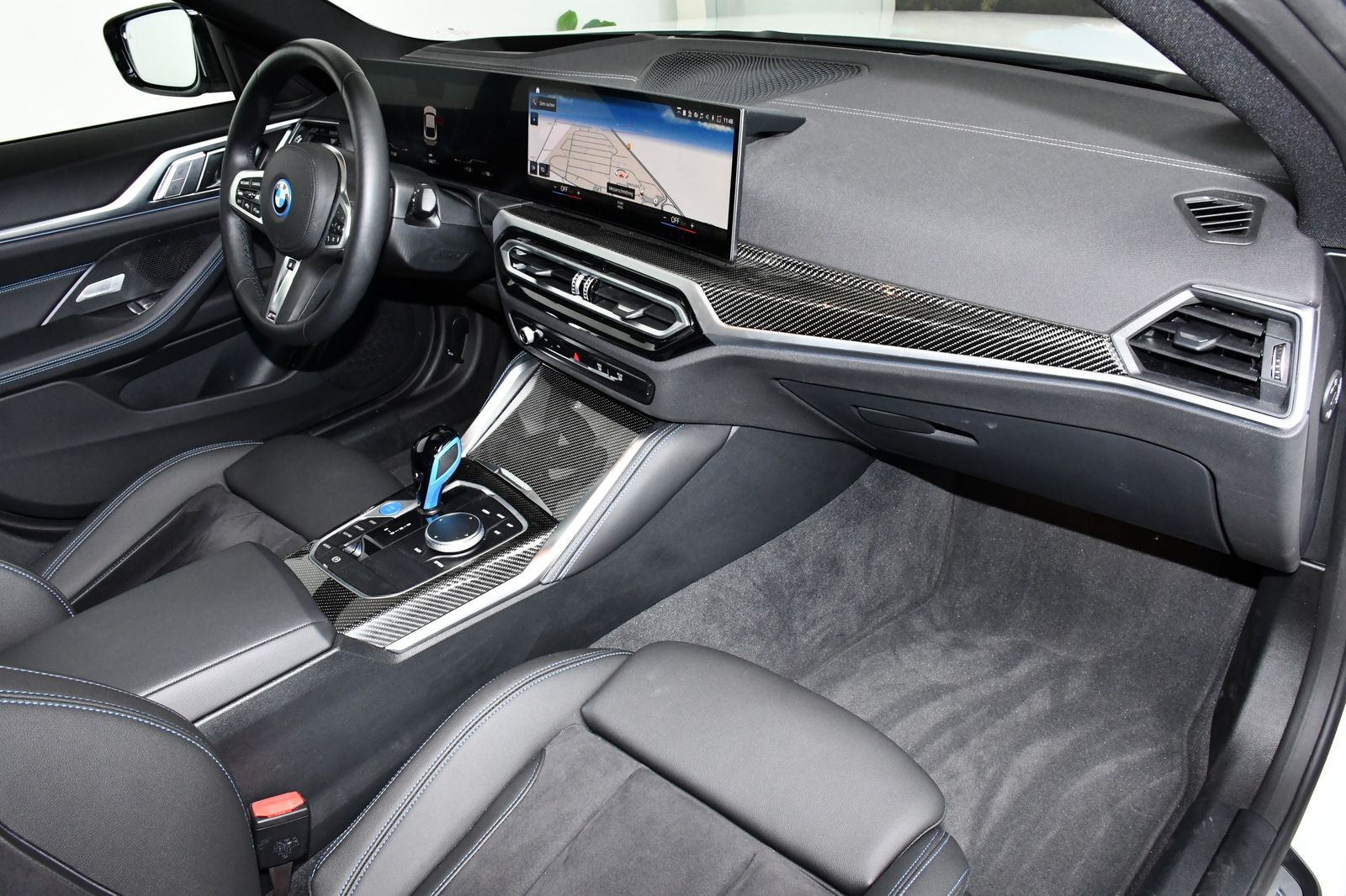 BMW i4 eDrive35 M Sport AHK ACC+ Glasdach Shadow