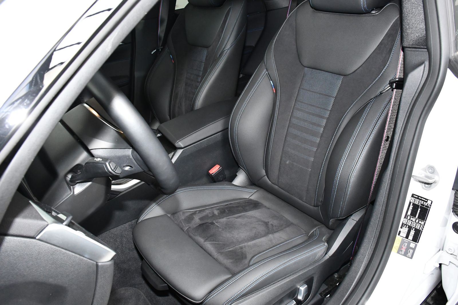 BMW i4 eDrive35 M Sport AHK ACC+ Glasdach Shadow