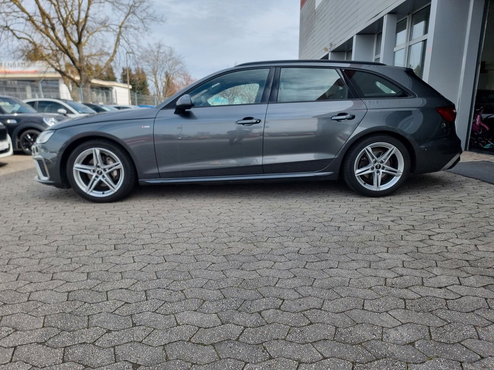 Audi A4 Avant 40 TDI S line/Aus 1.Hand/Sport Sitze/**