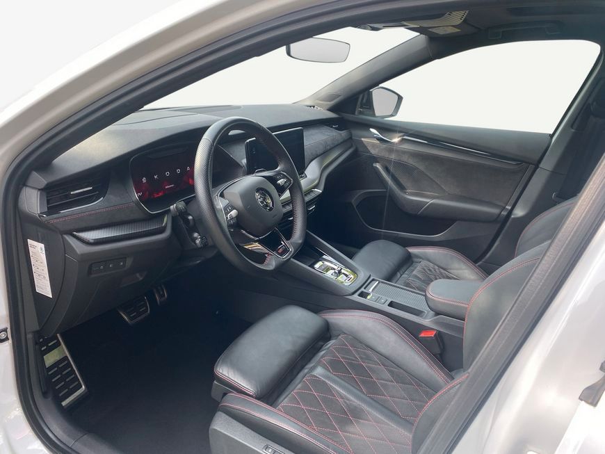 Skoda Octavia Combi 1.4 TSI iV DSG RS Panorama