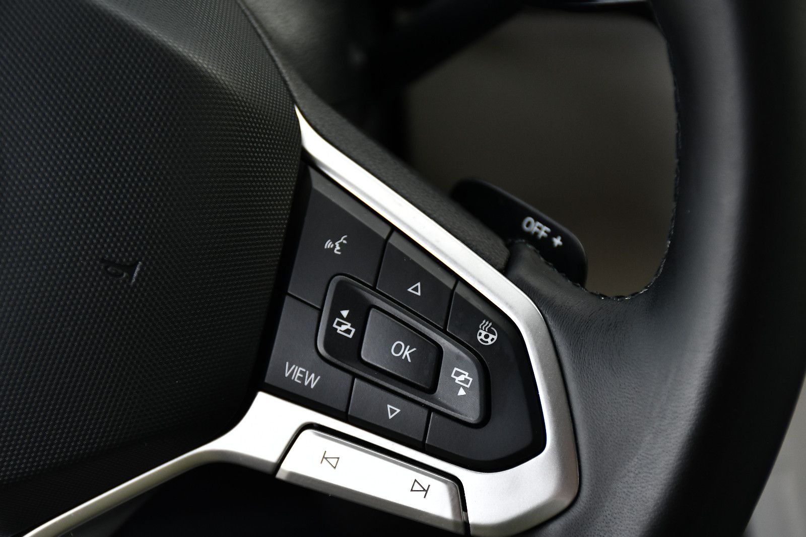 VW Tiguan Elegance 4Motion LED ACC Kamera Virtual C