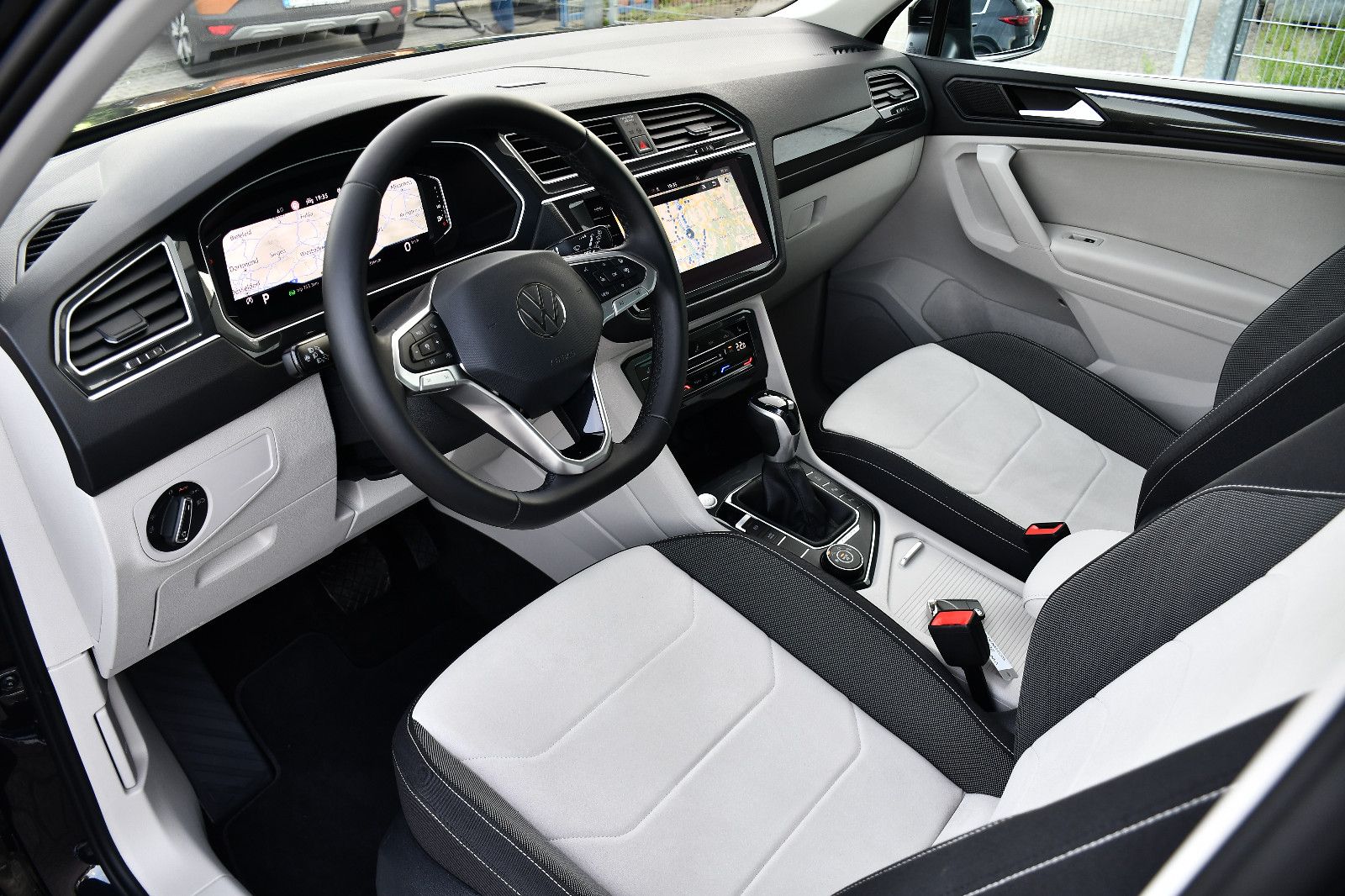 VW Tiguan Elegance 4Motion LED ACC Kamera Virtual C