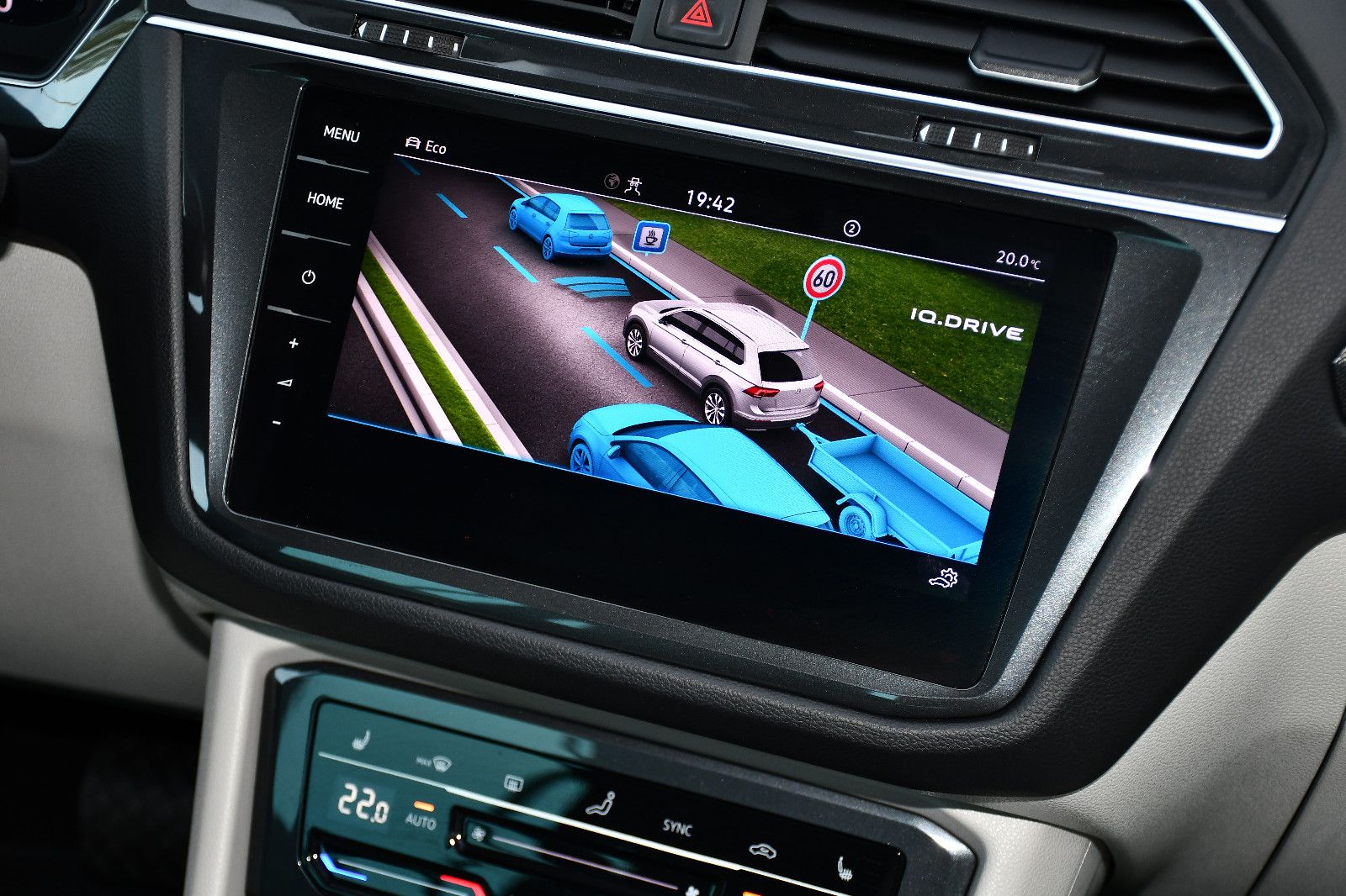 VW Tiguan Elegance 4Motion LED ACC Kamera Virtual C