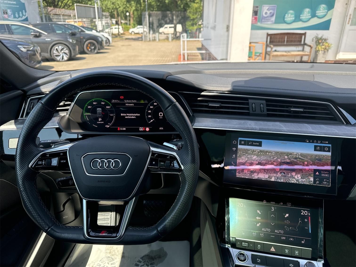 Audi e-tron 50 2x S line AHK BLACK PANO S-SITZE B&O