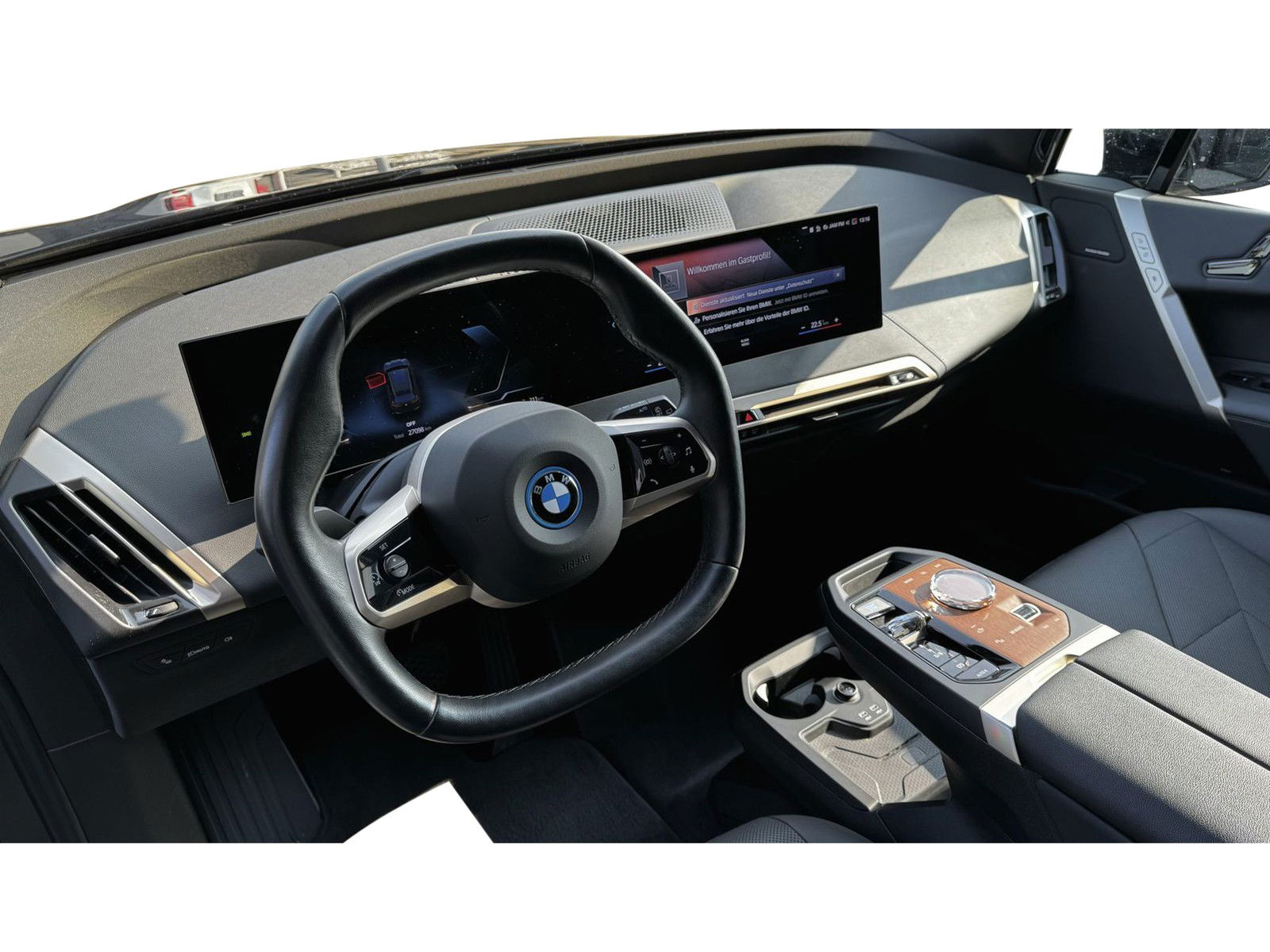 BMW iX xDrive40 40 76.6 kWh - 326 hk xDrive