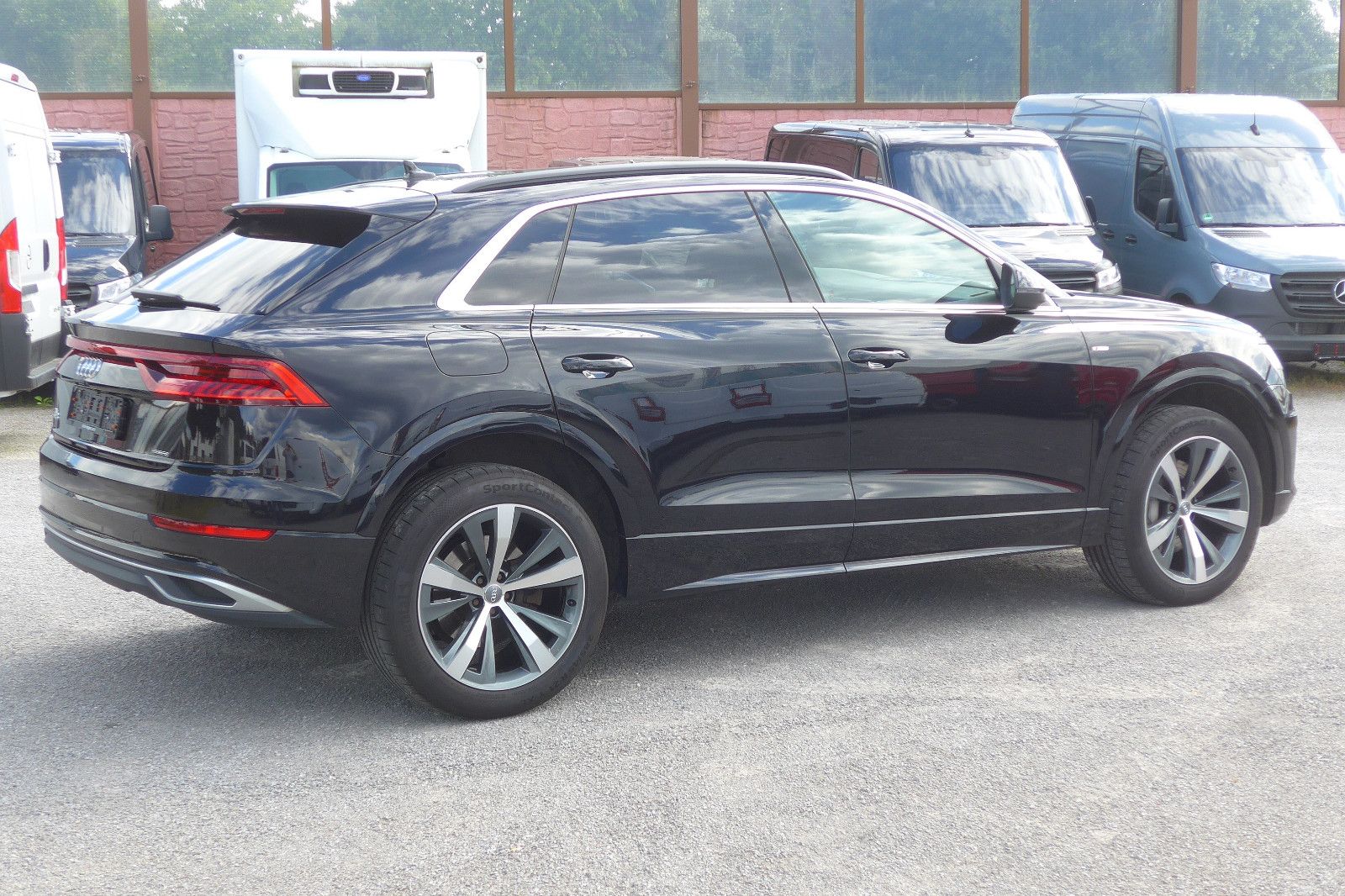 Audi Q8 50 TDi S-Line AHK ACC Kamera Standheiz HeadUp