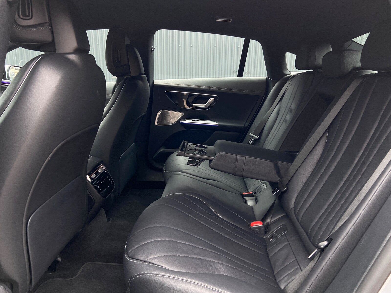 Mercedes EQE350+ Premium HuD AHK HA-Lenkung NP92.689,-
