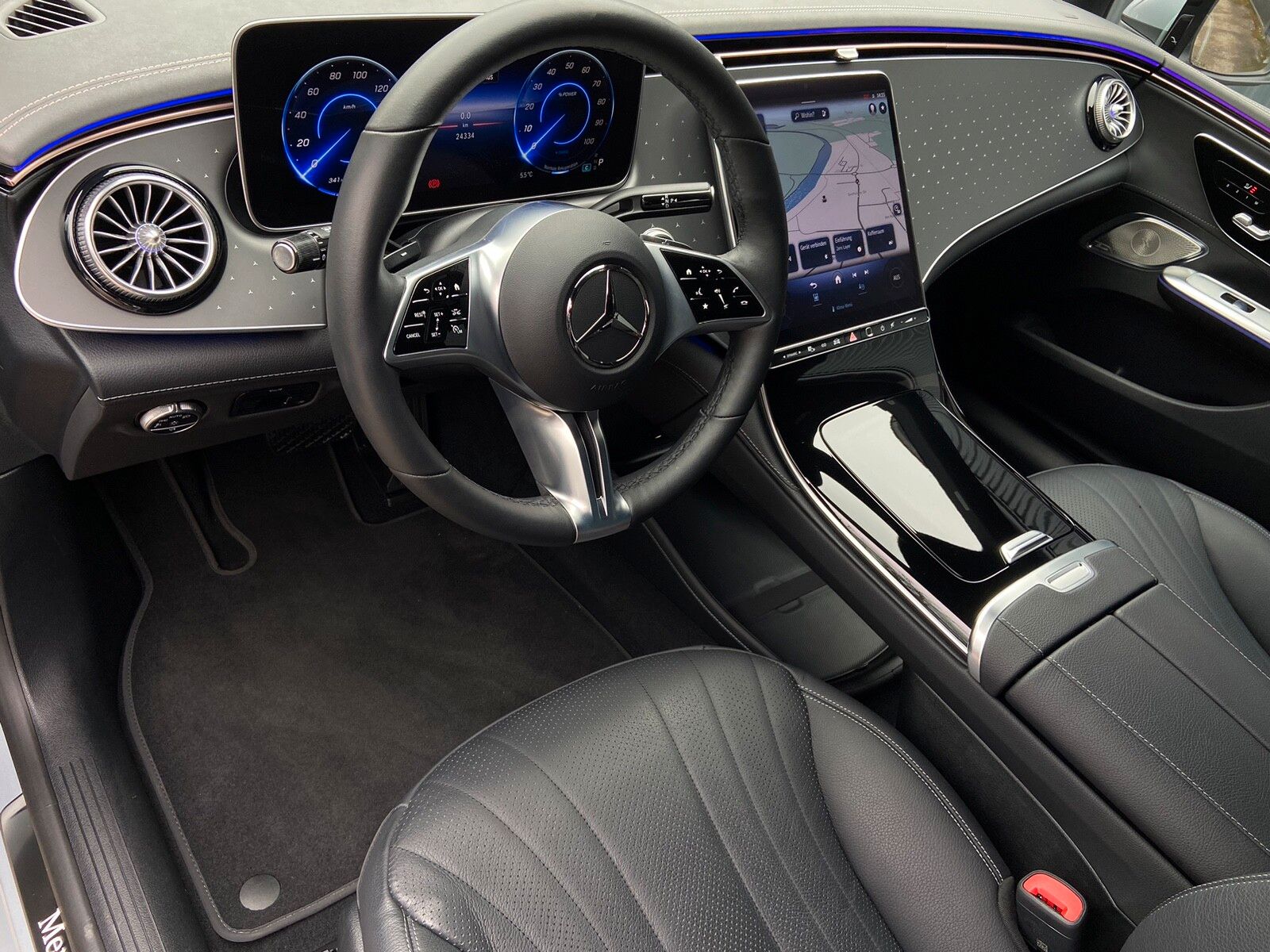 Mercedes EQE350+ Premium HuD AHK HA-Lenkung NP92.689,-